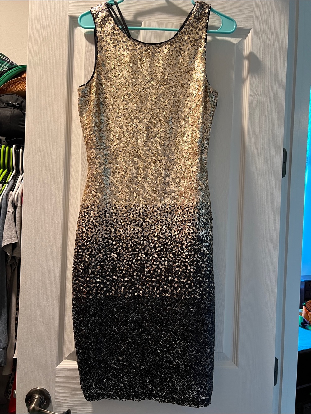 VENUS Gold and Black Sequin Ombre Sheath Dress